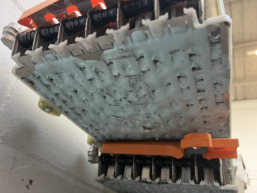Module side with thermal paste